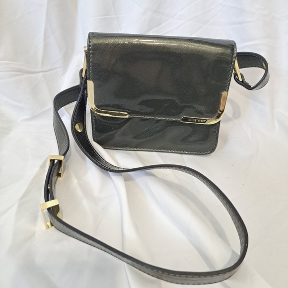 Nine West | Dark green mini purse with long strap & gold details - Picture 2 of 16